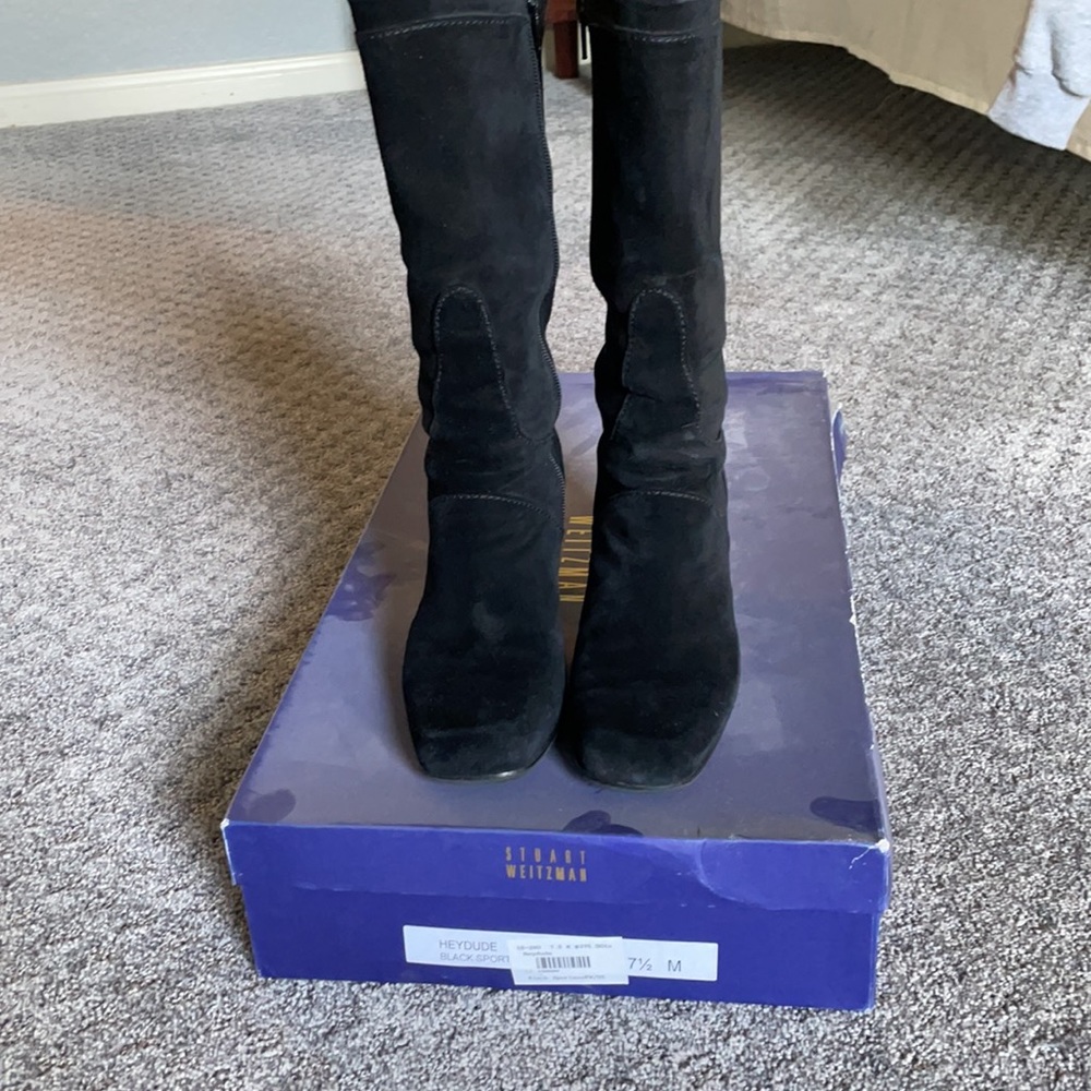 Mid-calf black suede boots